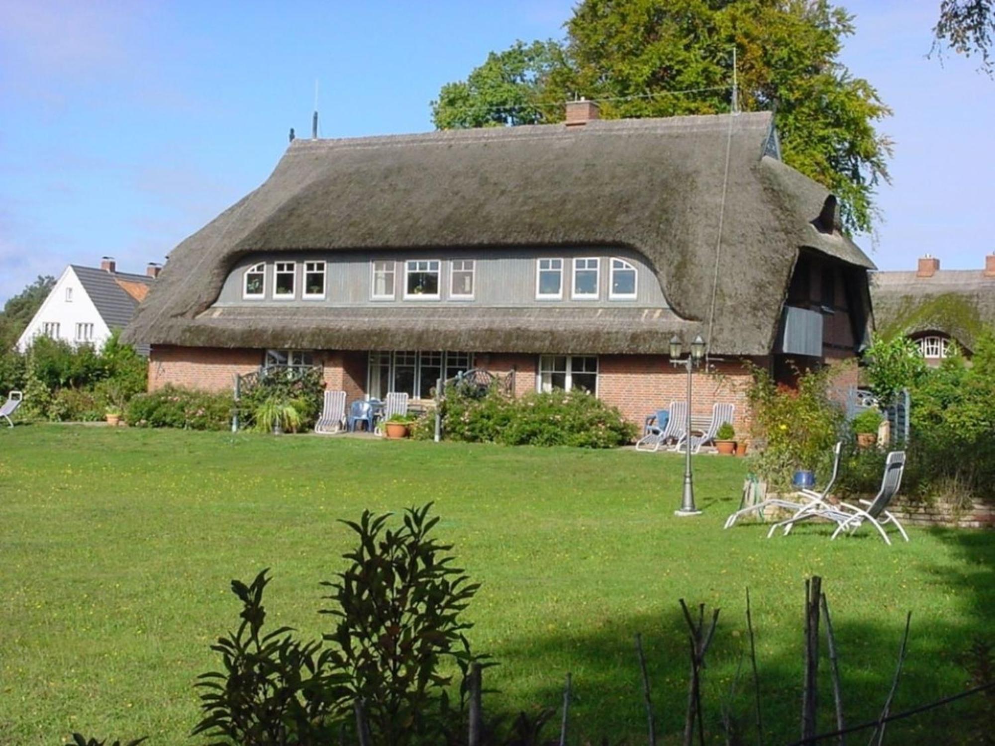 Ferienwohnung Nr 02 Og Spitzboden Born Bagian luar foto